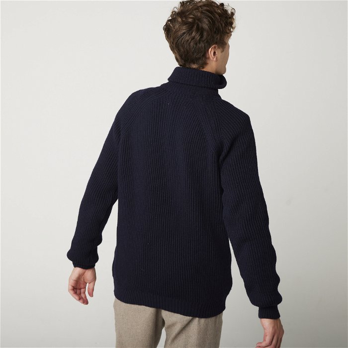 Image of model wearing Foxton Cardigan. Model is 6ft1in, chest size 38in and wearing size Extra Large