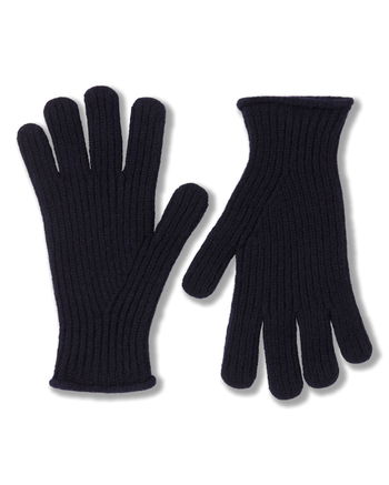 Image of model wearing Porter Ribbed Gloves. 