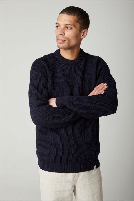 Image of model wearing Ford Crew Jumper. Model is 6ft, chest size 36in and wearing size Large